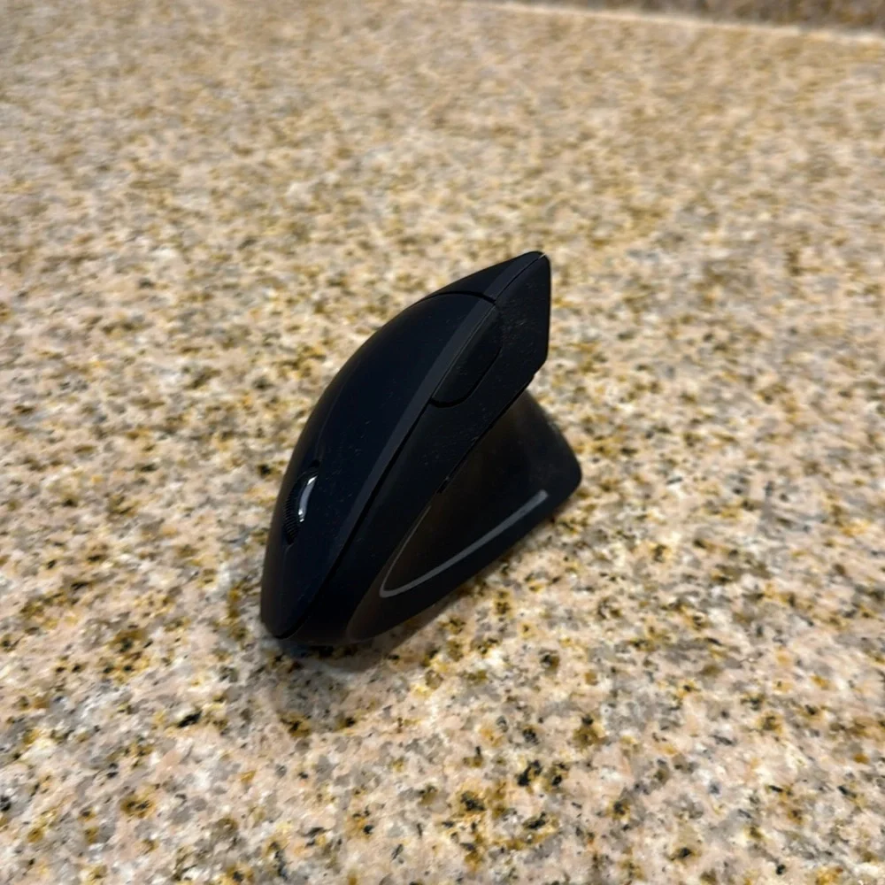 Ergonomic mouse